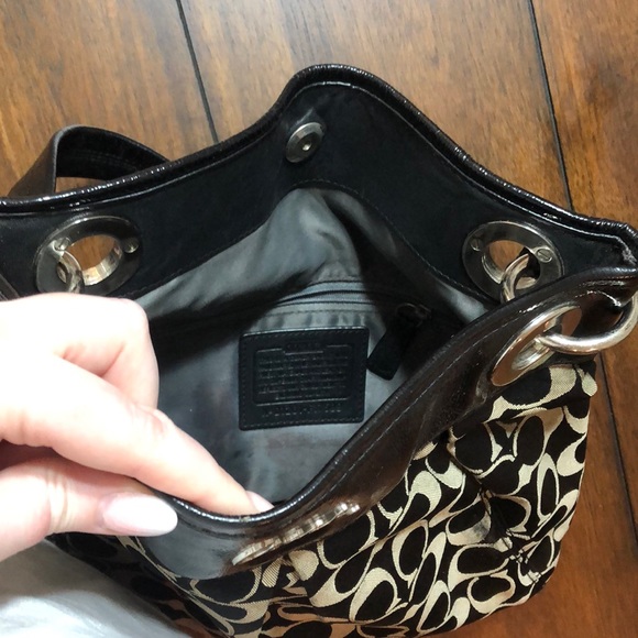 Coach Medium Hobo - Picture 3 of 8